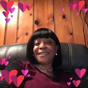 Meet your Posher, Lynney